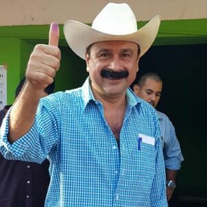 ‘Layín’, exalcalde de San Blas, se pasea en Tepic gracias a un amparo