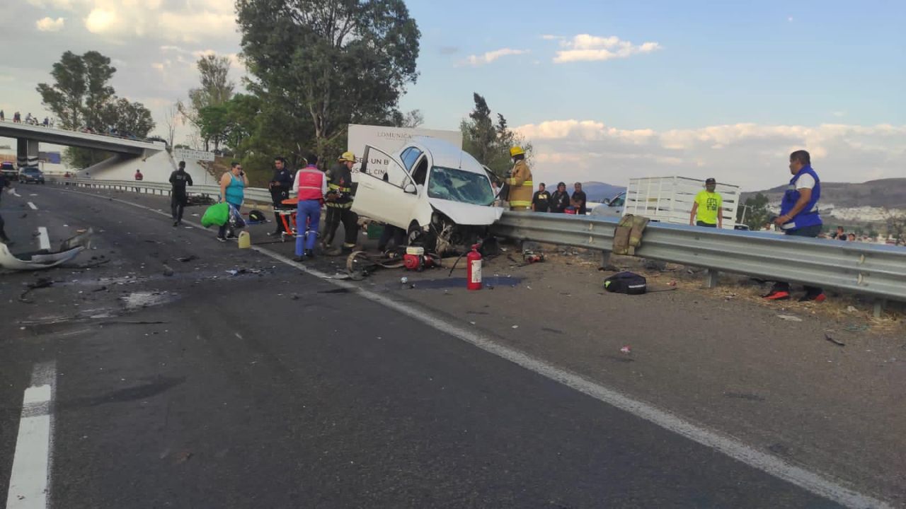Video: conductor manejó en sentido contrario y provocó accidente en la Morelia-Salamanca