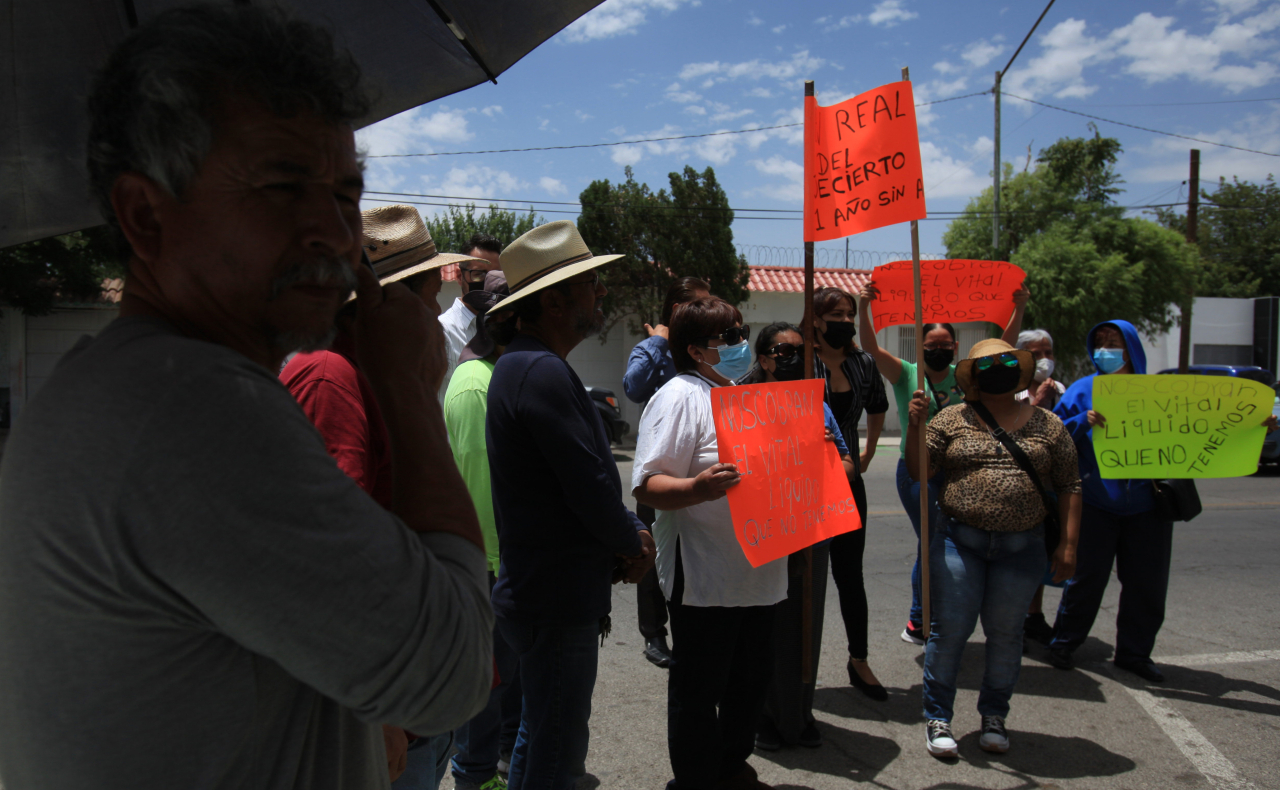 Habitantes del Valle de Juárez, en Chihuahua, exigen restablecimiento del abasto de agua