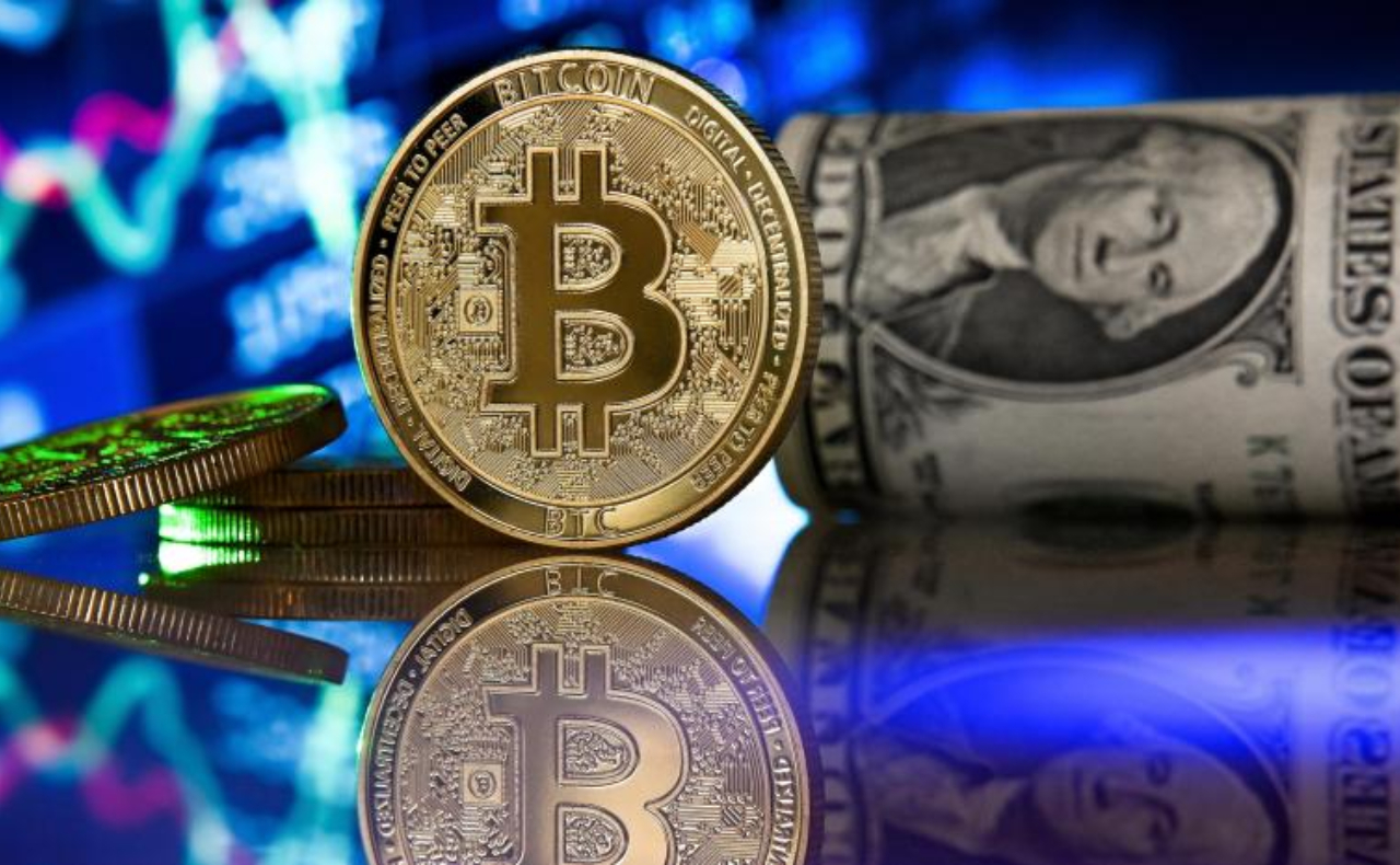 El bitcoin sigue en caída libre y ligeramente alcanza los 19 mil dólares