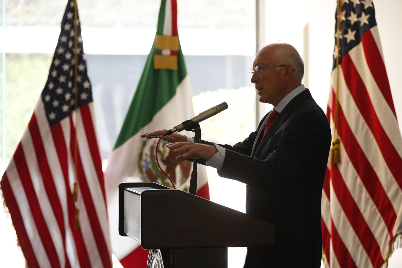 Ausencia de AMLO en la Cumbre no afectará relación bilateral: Ken Salazar