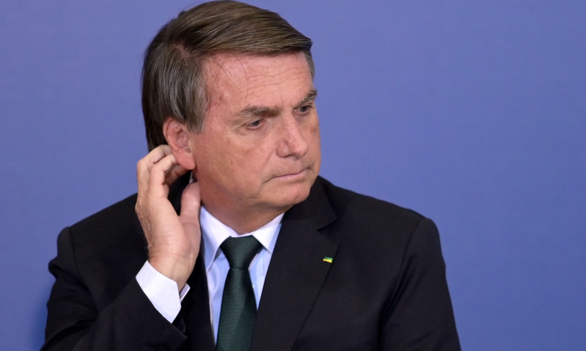 Renuncia presidente de Petrobras tras críticas de Bolsonaro por alza de combustibles