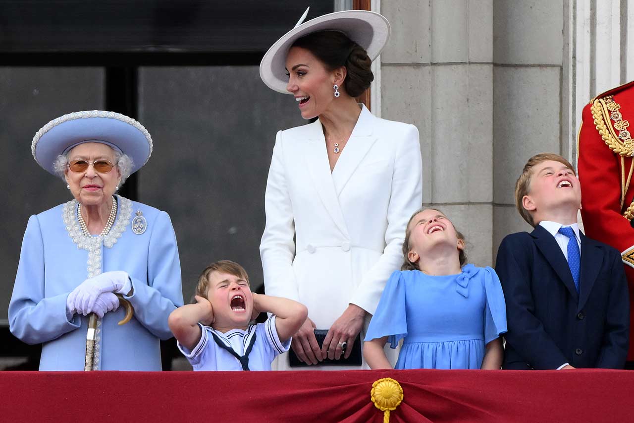 Desde los gestos del príncipe Louis hasta el regreso de Harry y Meghan: el jubileo de la Reina Isabel II en imágenes