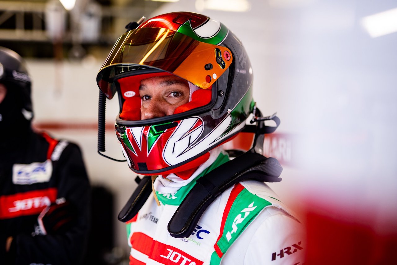 ‘Estoy viviendo un sueño’, el piloto mexicano Roberto González gana las 24 horas de Le Mans