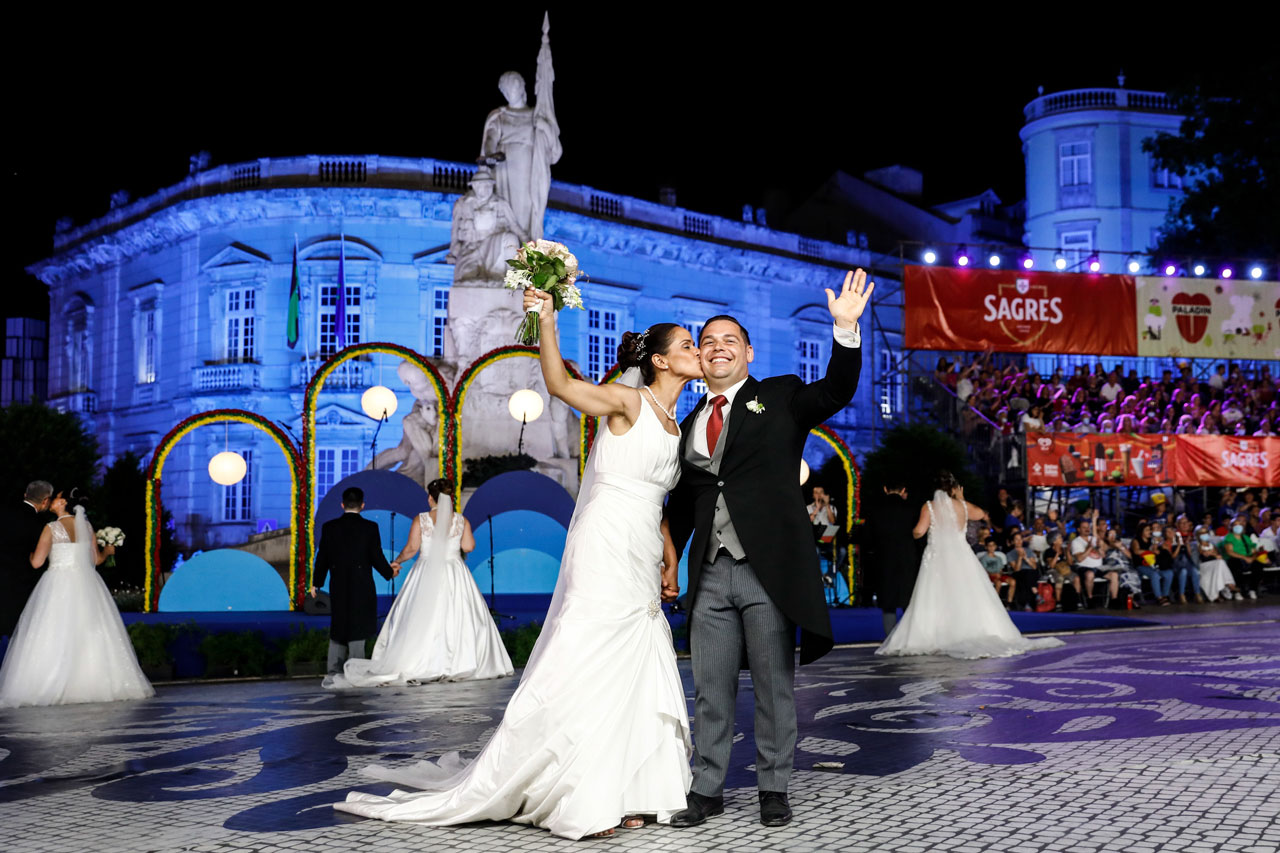 En imágenes: Regresa el festival de San Antonio, santo de las bodas, en Portugal