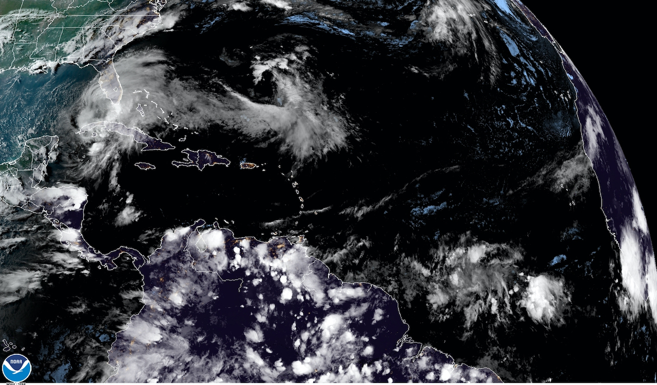 Alex abre la temporada de tormentas tropicales en el Atlántico