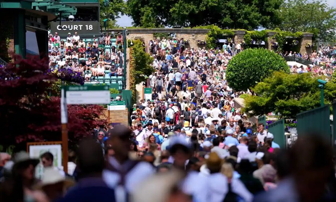 Detenidos tres guardias de seguridad de Wimbledon tras una supuesta pelea en el recinto