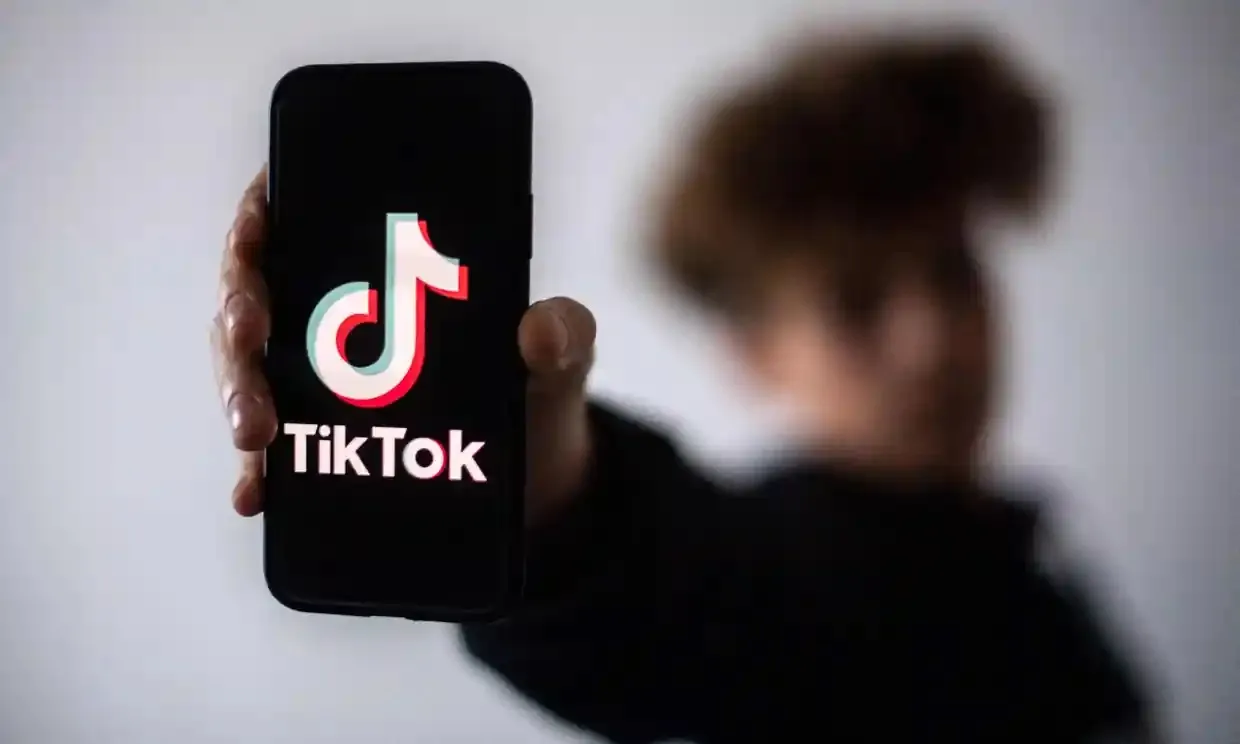 TechScape: ¿desconfías de TikTok? No eres el único