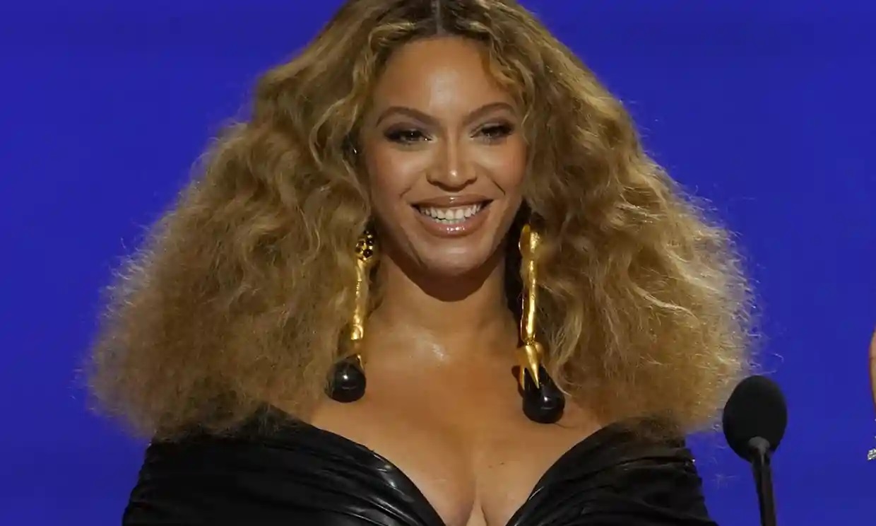 Beyoncé cambiará la letra de una canción que contiene un insulto de discriminación