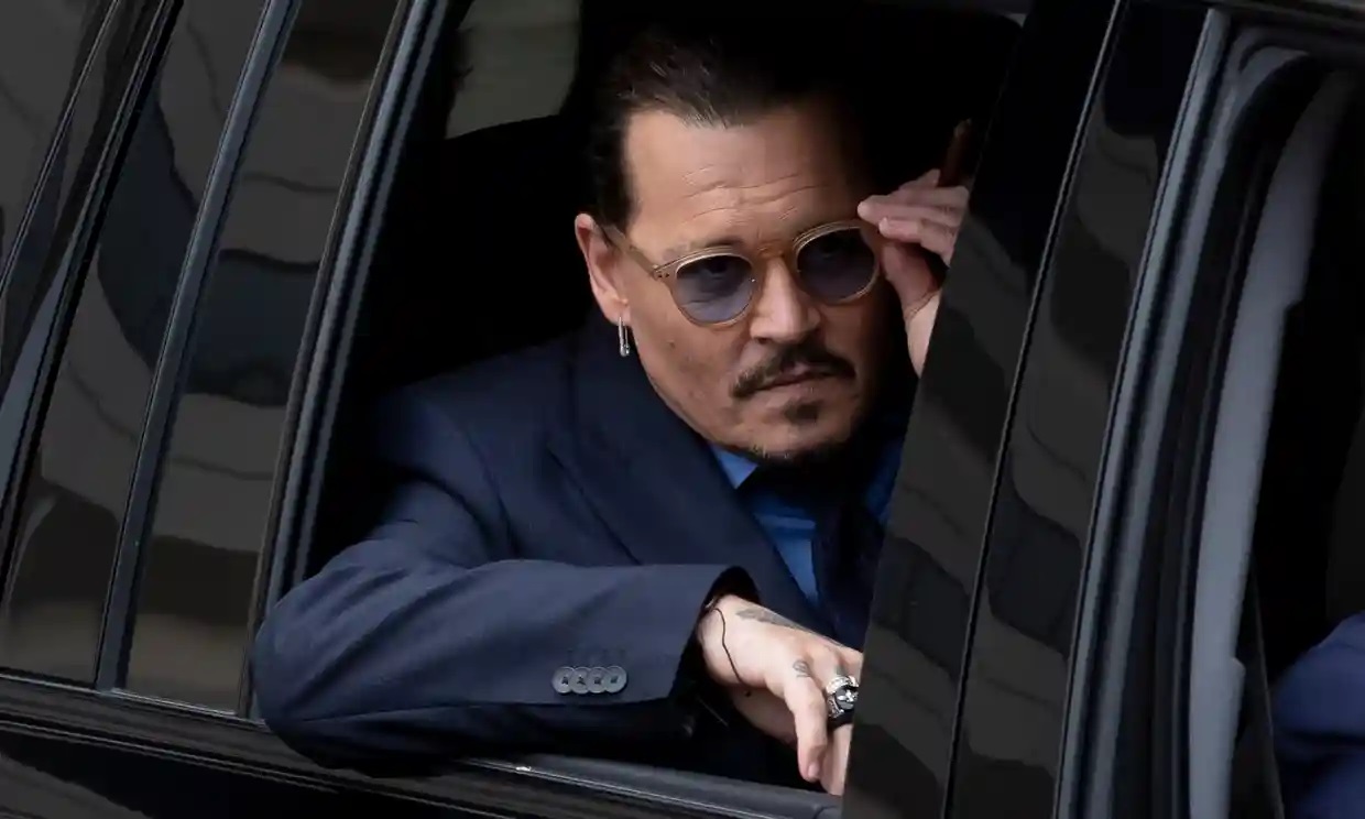 Así luce Johnny Depp como el rey Luis XV en su regreso al cine