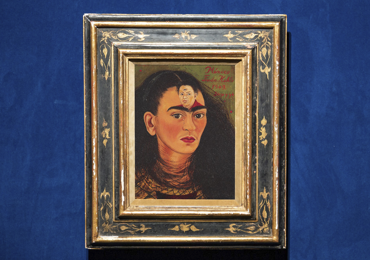 Autorretrato de Frida Kahlo protagoniza expo en Buenos Aires