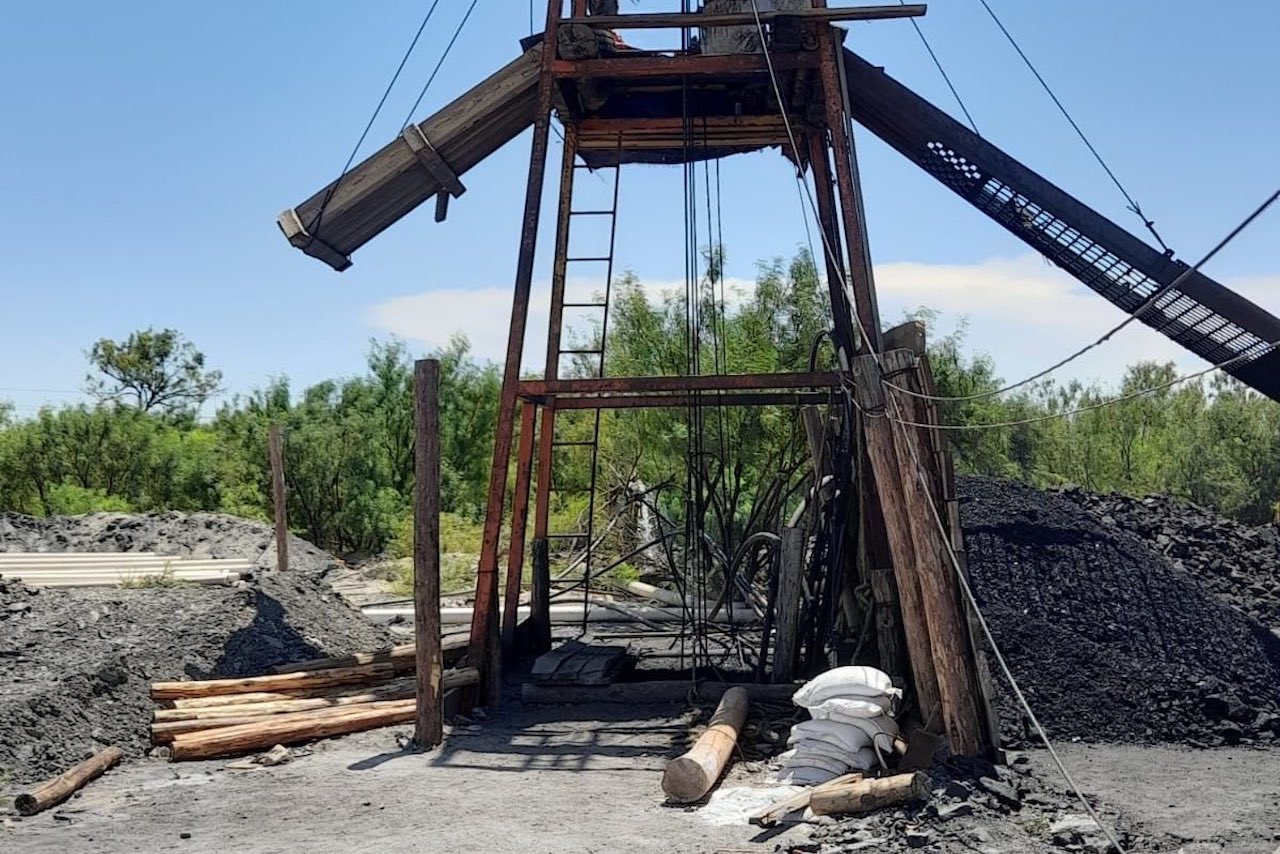 Derrumbe en mina en Coahuila deja al menos 9 trabajadores atrapados