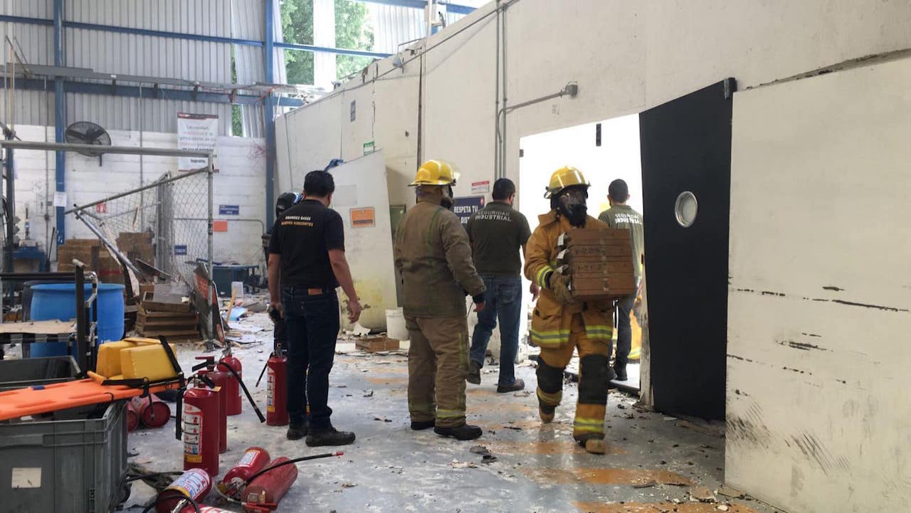 Explosión en fábrica de cartuchos de Cuernavaca, Morelos, deja seis heridos