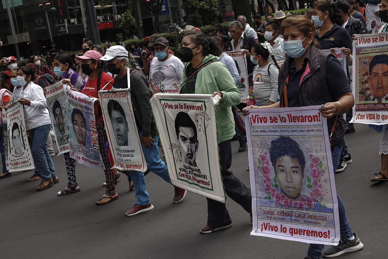 Caso Ayotzinapa: Aprehenden a exsecretario de Seguridad de Guerrero