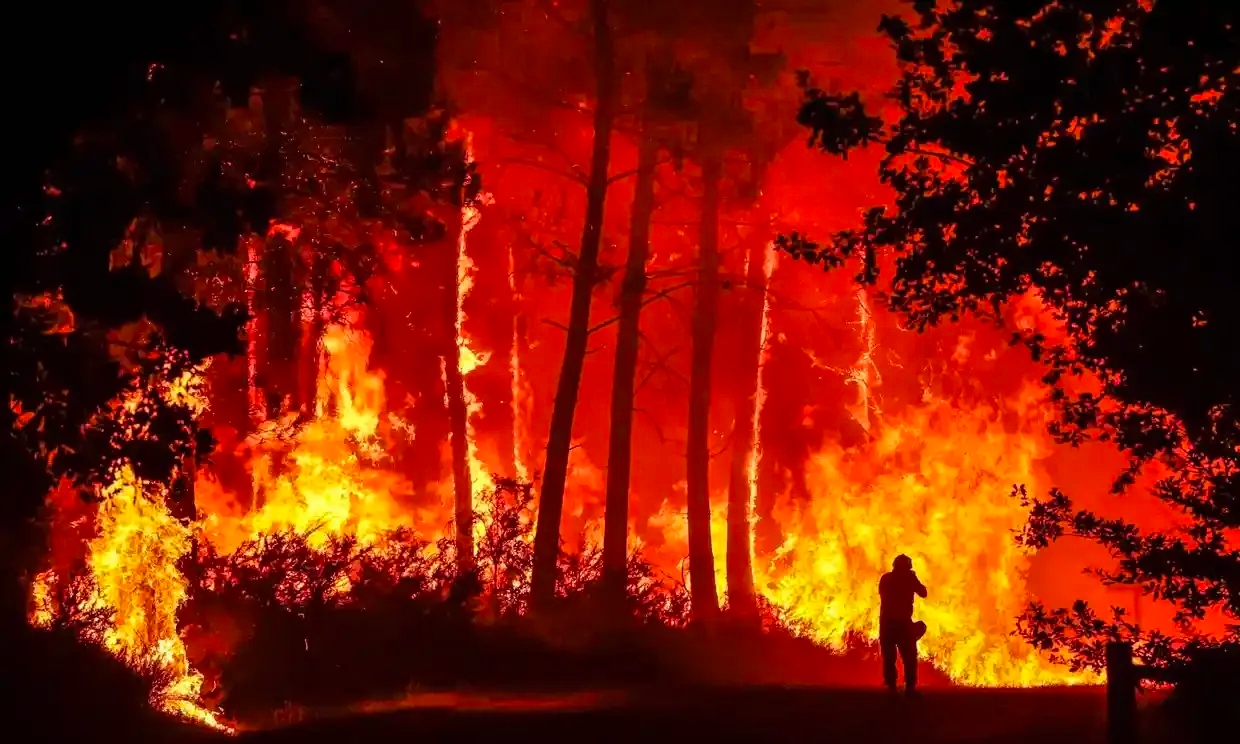 Los países de la UE ayudan a Francia a combatir los incendios forestales