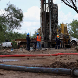 Detectan 12 minas irregulares en la zona del derrumbe en Coahuila: STPS