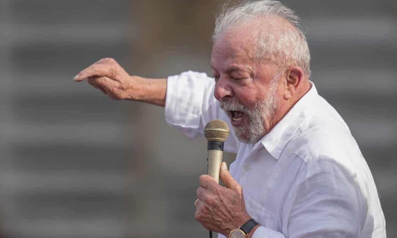 Bolsonaro está ‘poseído por el diablo’, dice Lula al iniciar su campaña en Brasil