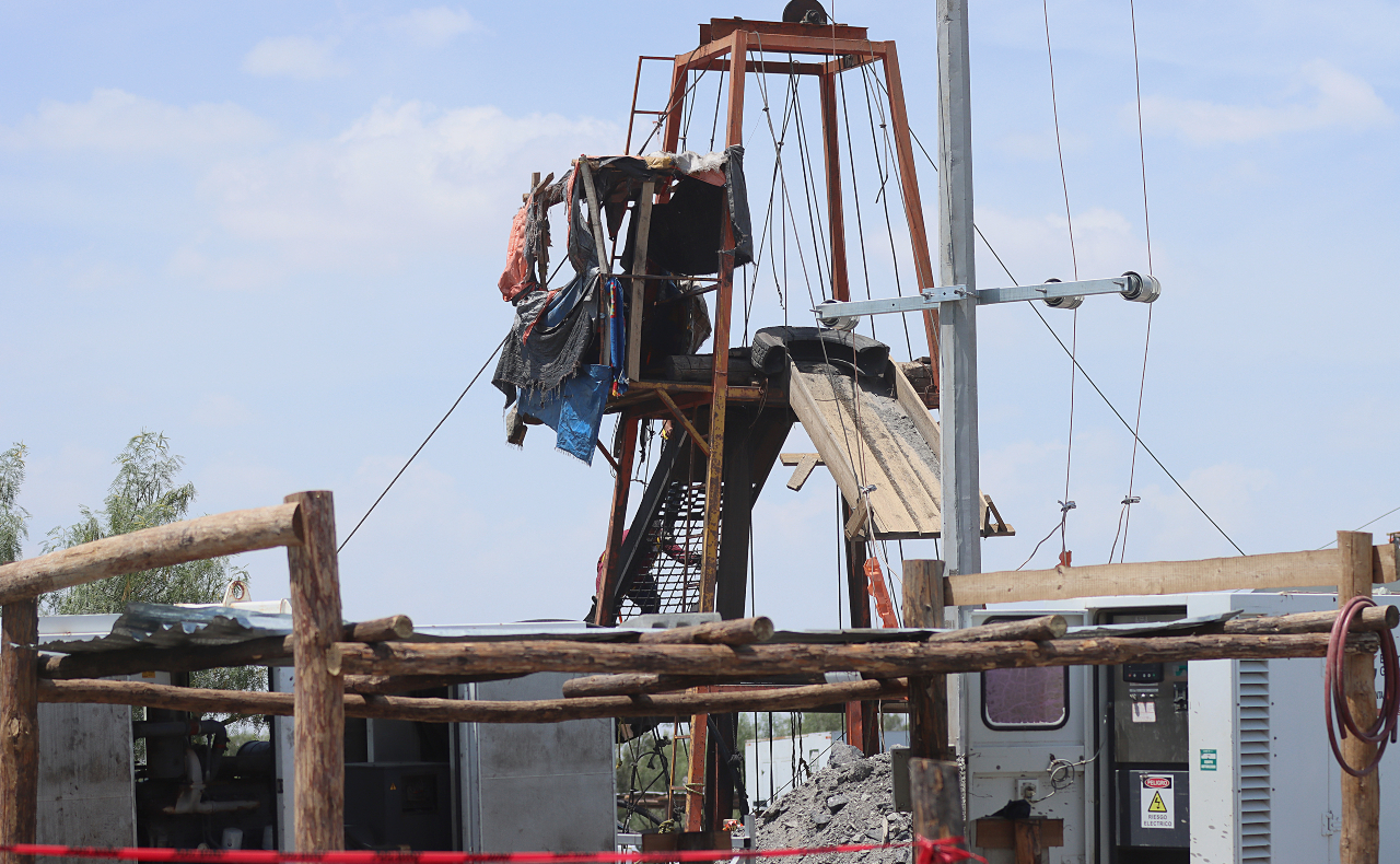 Rescatistas suspenden labores en la mina de Sabinas a una semana del colapso en Coahuila