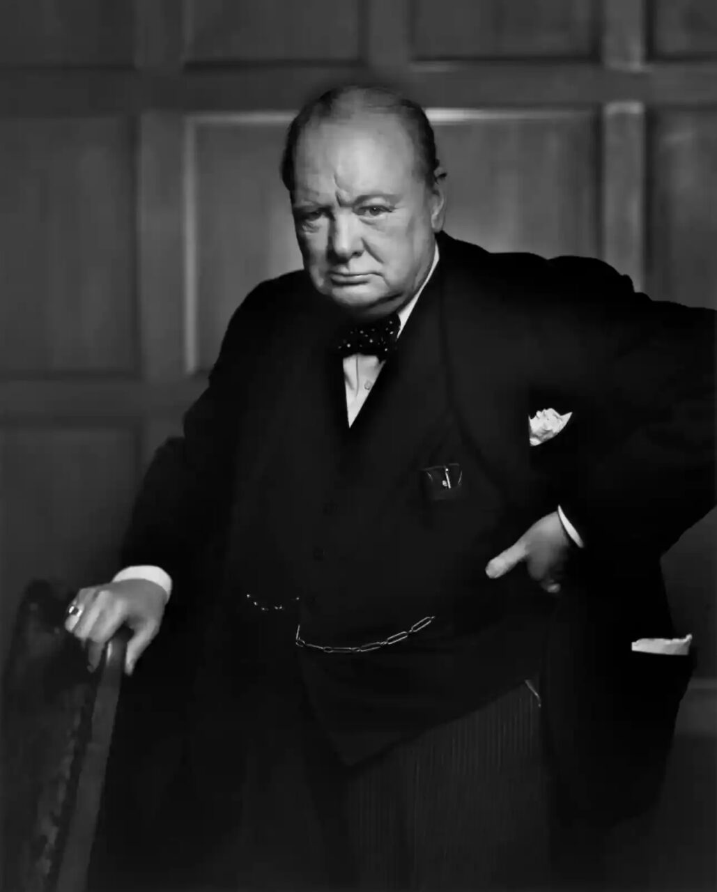 Roban el famoso retrato de Churchill de un hotel y lo sustituyen por uno falso
