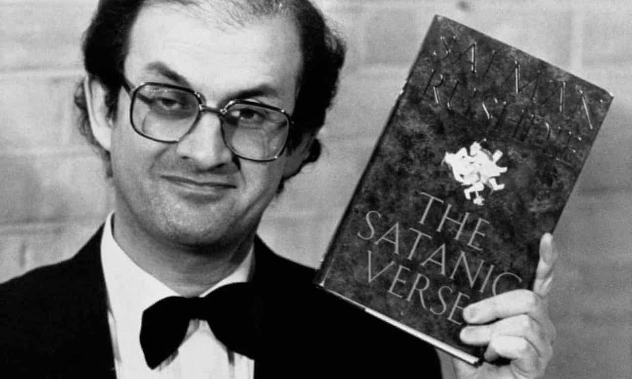 Si no defendemos la libertad de expresión, vivimos en la tiranía: Salman Rushdie lo demuestra