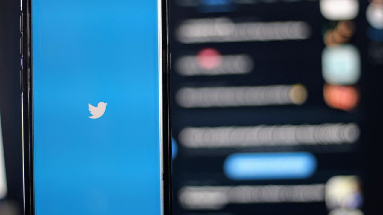 ¡Alerta! Twitter confirma filtración de datos de 5.4 millones de cuentas