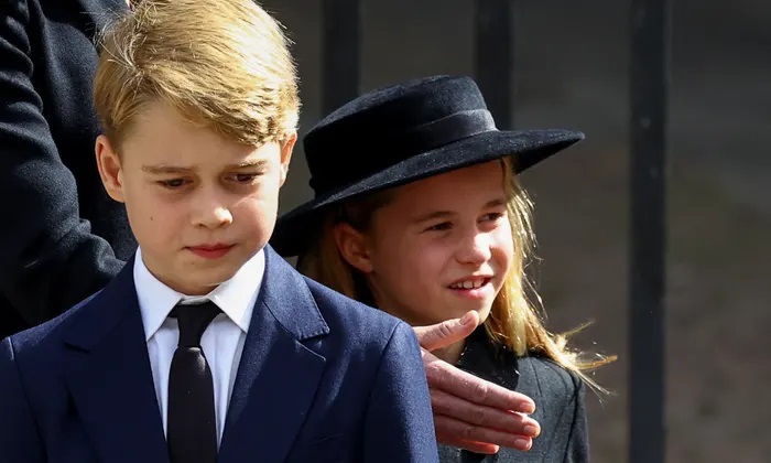 El príncipe Jorge y la princesa Carlota asumen un papel destacado en el funeral de la reina