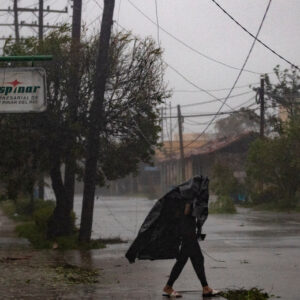 Cuba sufre apagón masivo por una avería relacionada con el huracán ‘Ian’