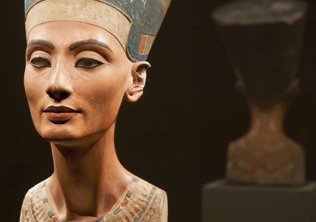 Arqueólogo dice haber encontrado la momia de Nefertiti