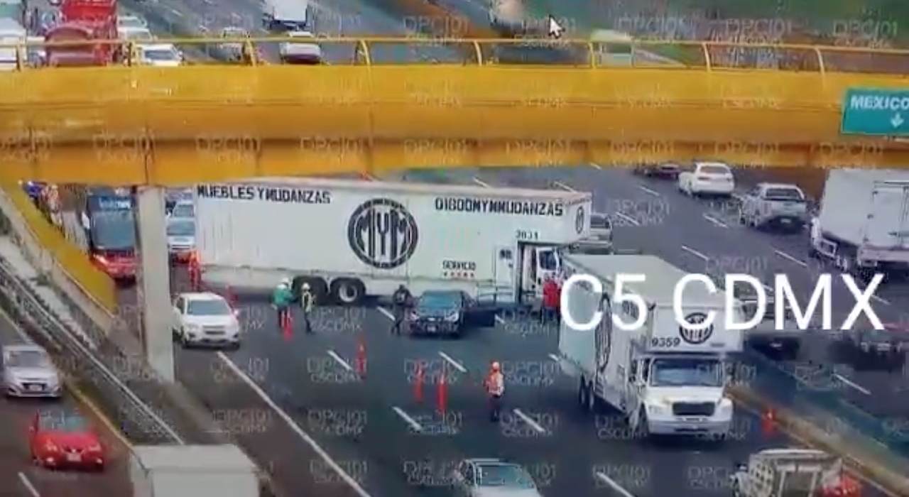 Autopista México-Puebla: Conductor pierde el control y provoca accidente