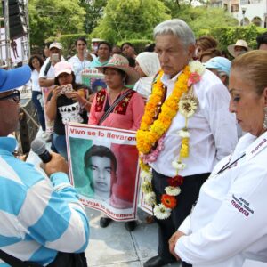 ‘Hoy es un día de luto, se está rompiendo el pacto del silencio’: AMLO por el aniversario del caso Ayotzinapa