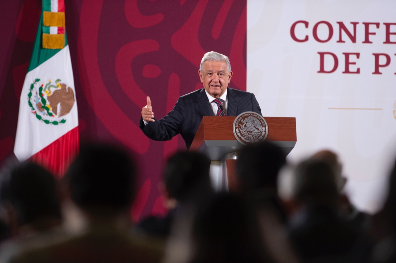 A López Obrador le da gusto que la CNDH opine diferente