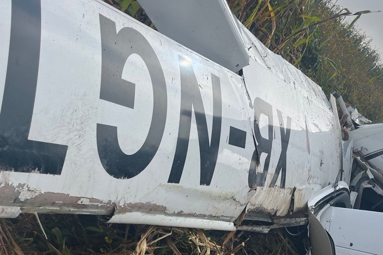 Desplome de avioneta en Oztolotepec, Edomex, deja 3 muertos