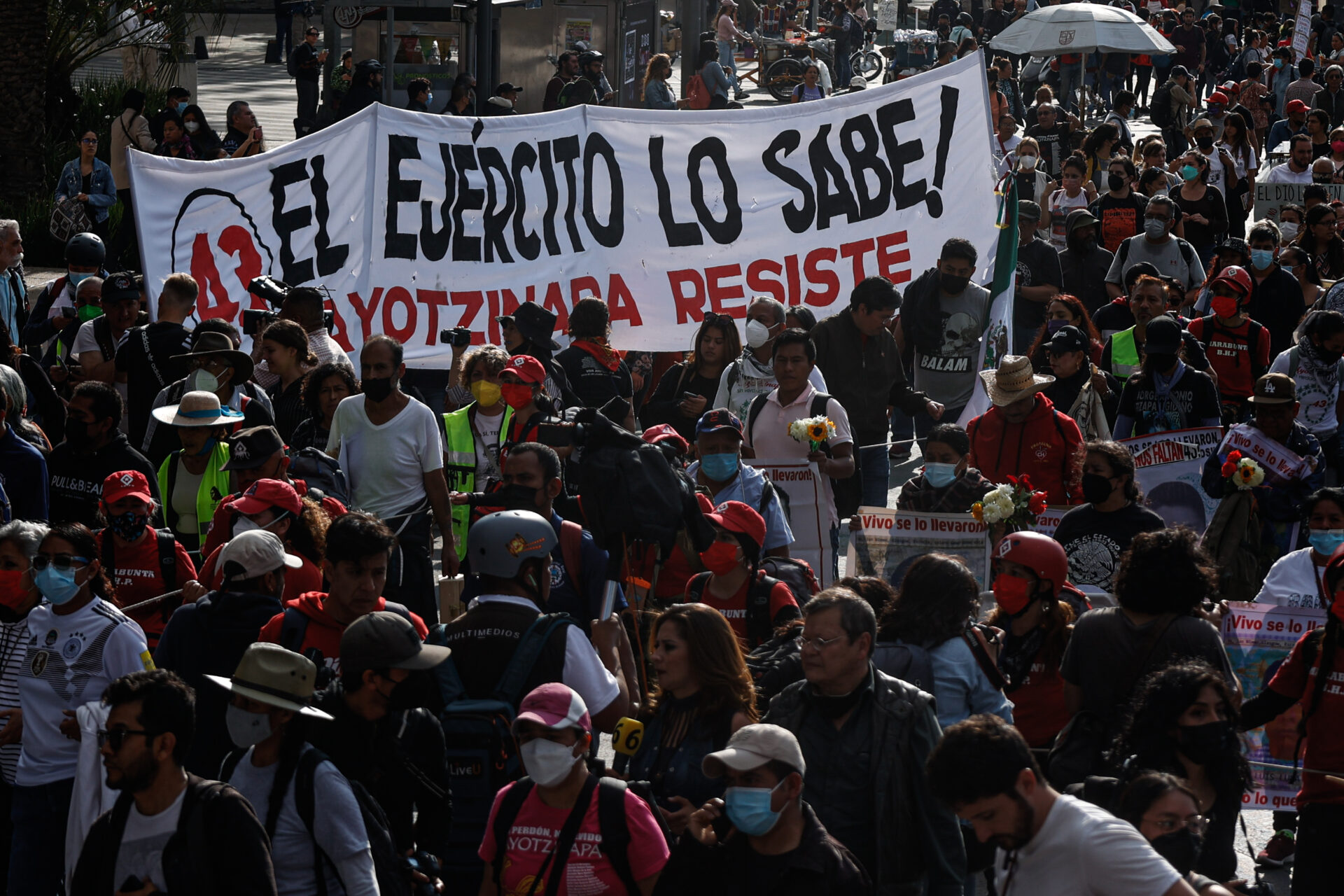 Guacamayaleaks | Los planes secretos del Ejército para cerrar el caso Ayotzinapa
