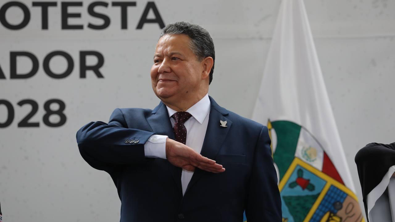 Julio Menchaca rinde protesta como gobernador de Hidalgo: ‘No les voy a fallar’