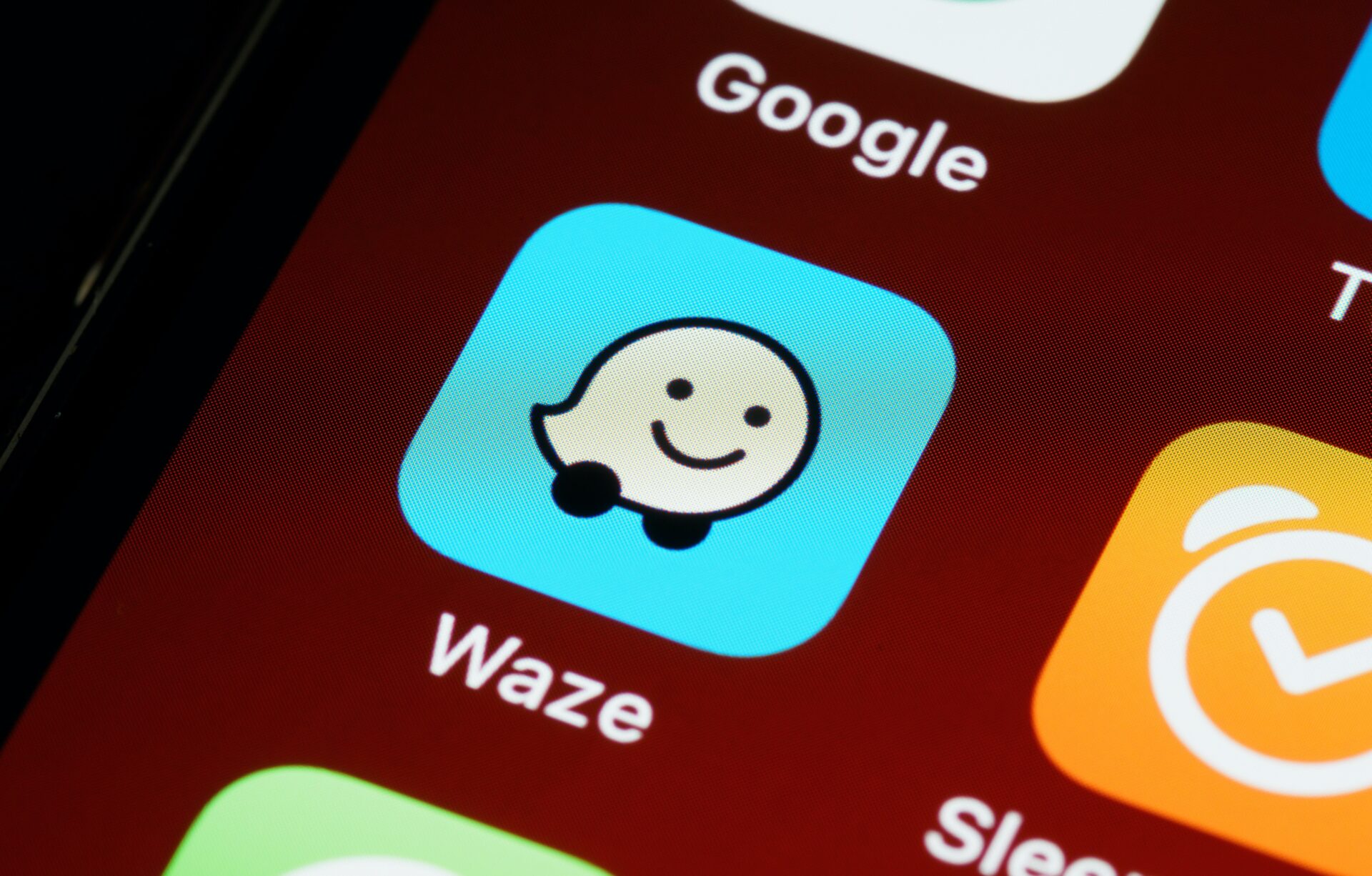 ¡Saca la Guia Roji! La aplicación Waze presenta fallas