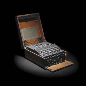 Dos máquinas Enigma son subastadas en Londres