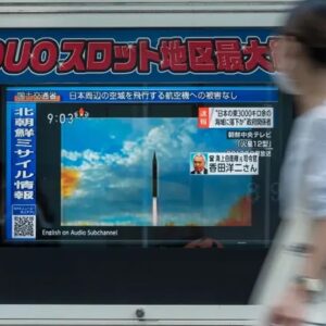 Corea del Norte dispara un misil sobre Japón provocando alertas para que los residentes se refugien