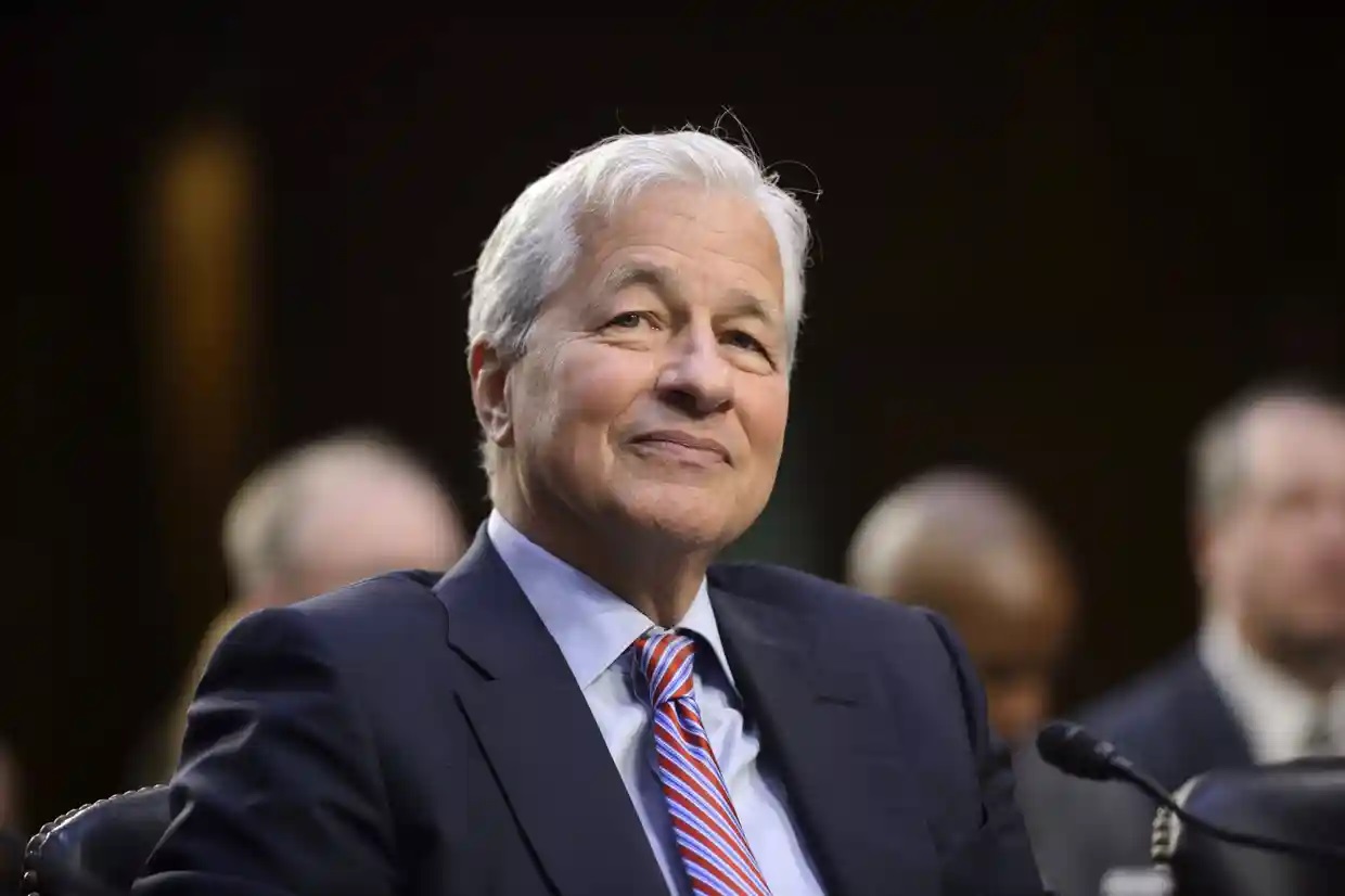 EU se dirige a una recesión, dice el jefe del banco JP Morgan Chase: ‘Esto es serio’