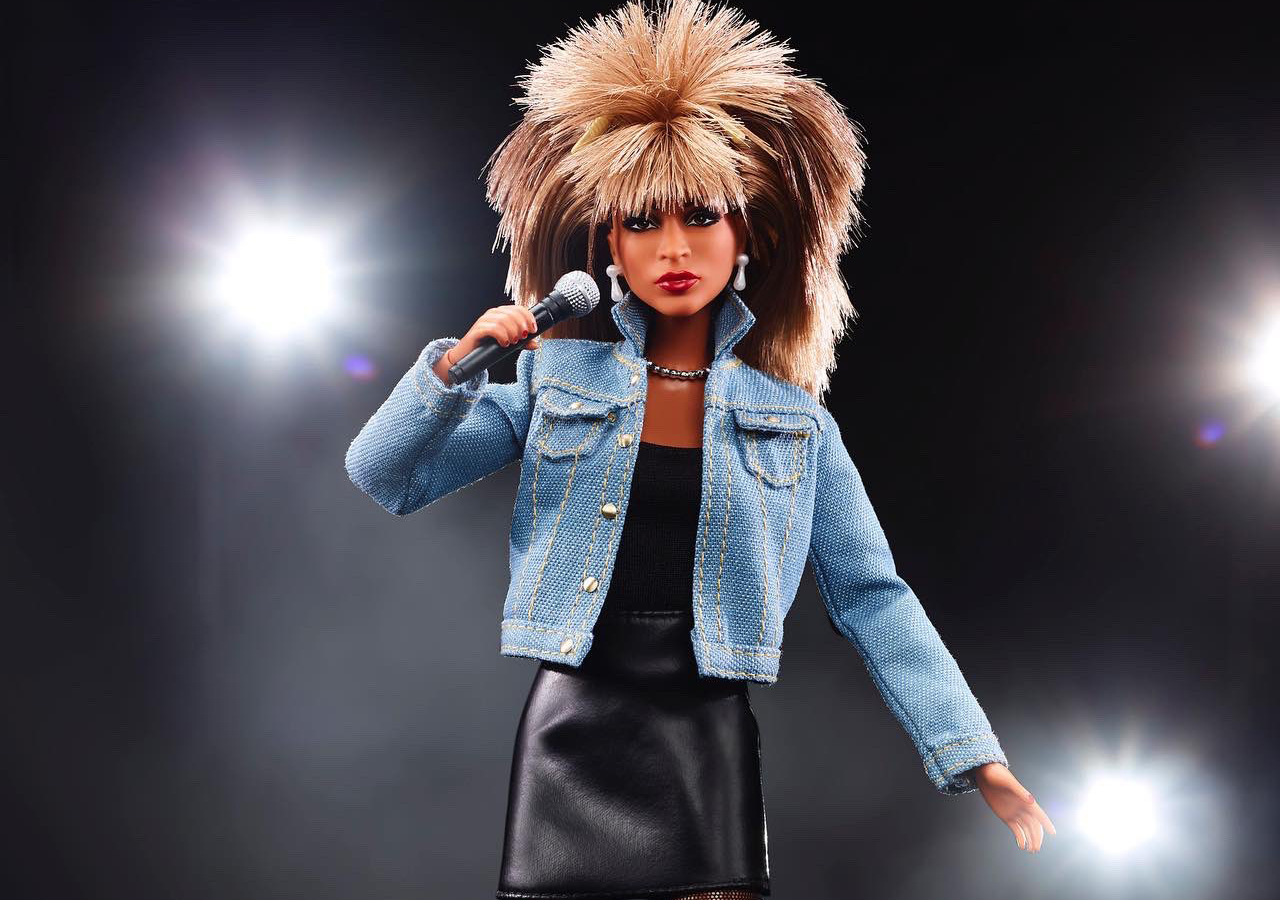 Barbie le rinde homenaje a Tina Turner