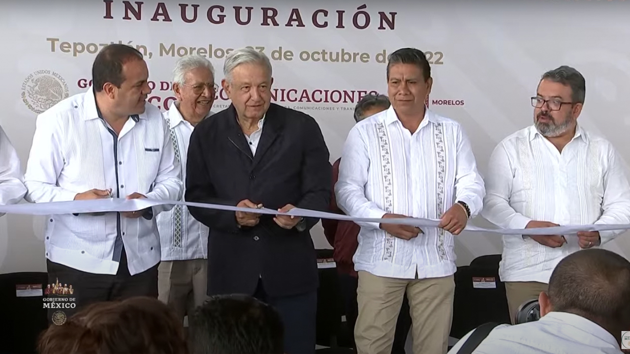 AMLO inaugura la ampliación de la carretera La Pera-Cuautla, tras 10 años en construcción