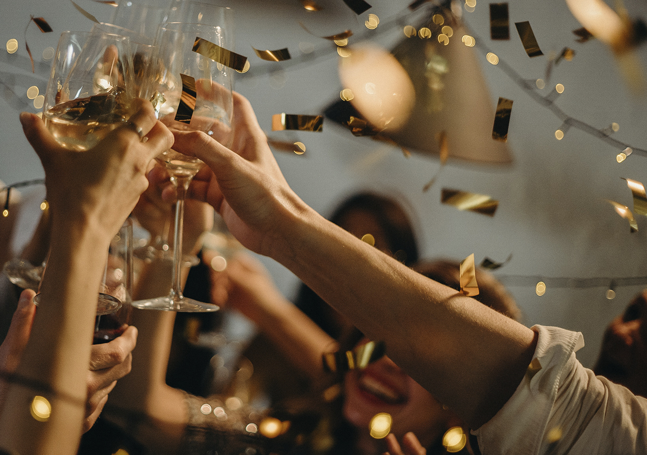 ¡Celebración con burbujas! Hoy es el día del champagne
