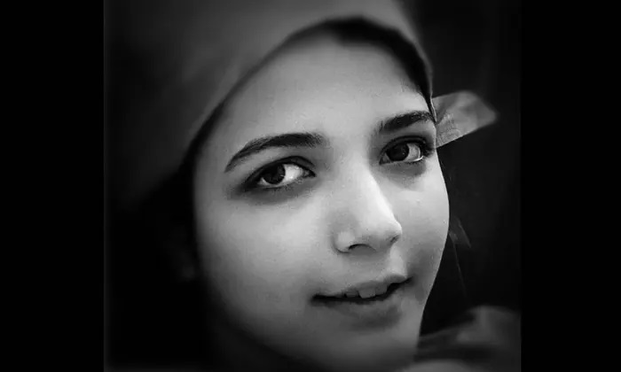 Una estudiante iraní es ‘golpeada hasta la muerte por negarse a cantar’ el himno del régimen