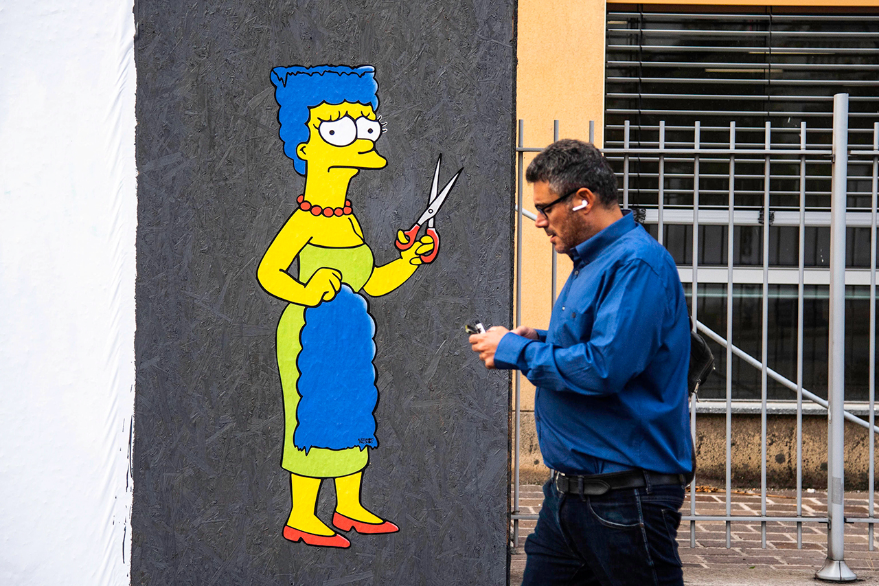 ¿Por qué Marge Simpson se cortó su icónico cabello azul?
