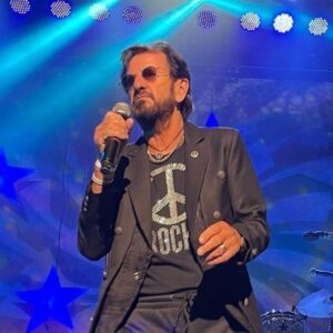 Ringo Starr se enferma y cancela concierto en Michigan