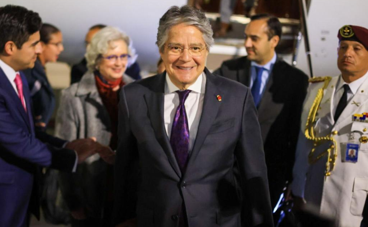 Guillermo Lasso, presidente de Ecuador, llega a México para reunión con AMLO