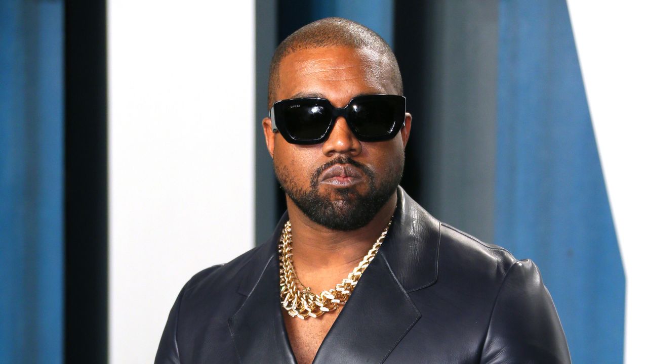 Twitter suspende la cuenta de Kanye West por incitar a la violencia