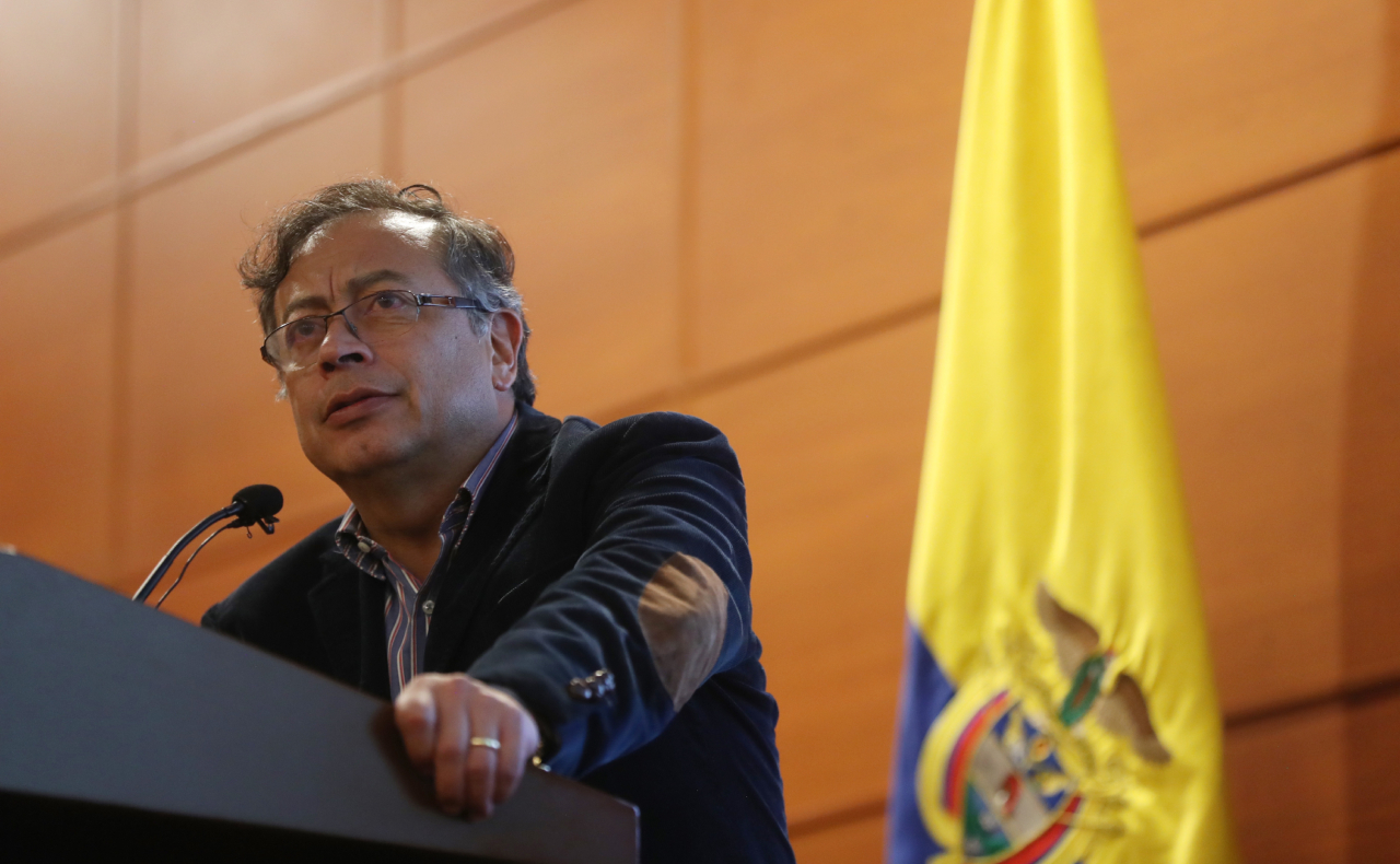 Petro, presidente de Colombia, llega a México para tratar cambios en política de drogas