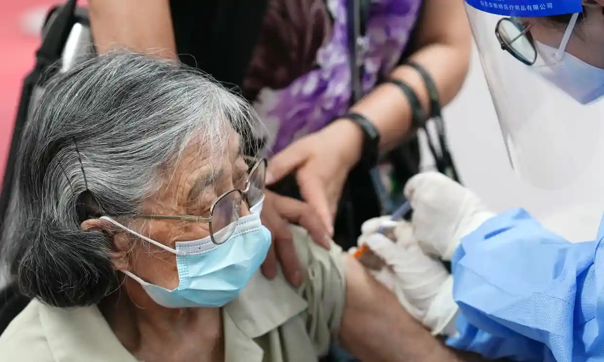 China se centra en las personas mayores en la campaña de vacunación contra el Covid-19