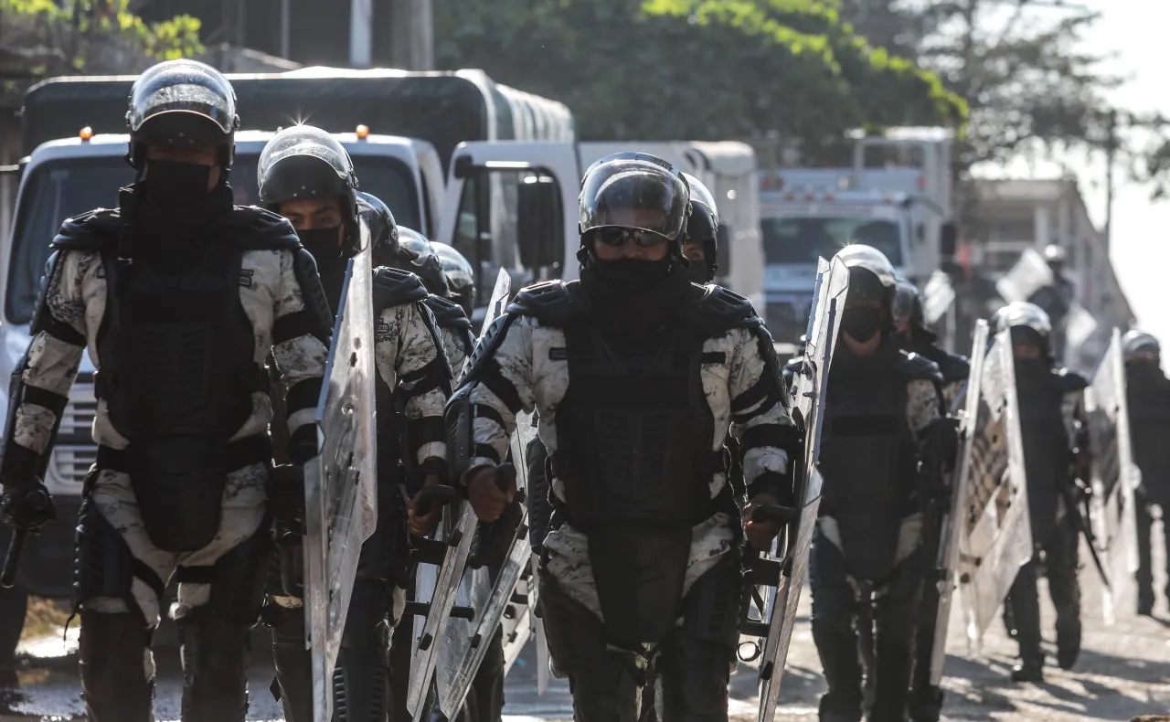 Policía de Oaxaca halla con vida a elementos de la GN que fueron emboscados