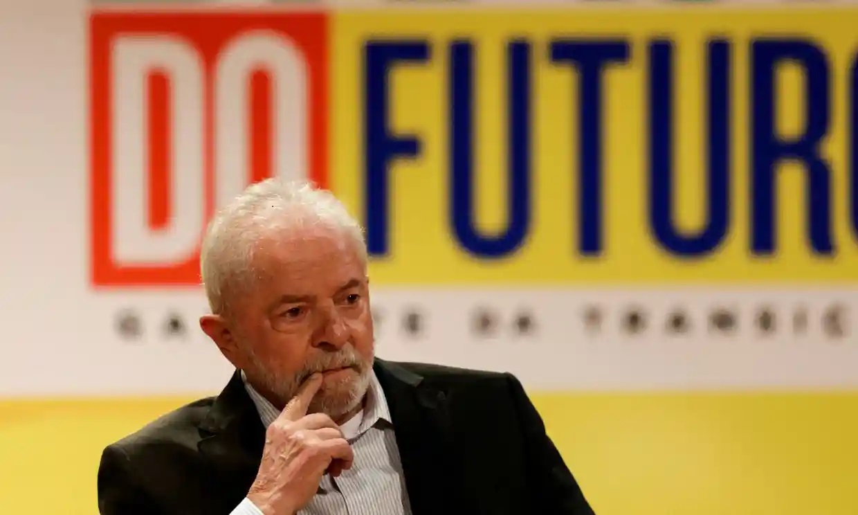 Lula enfrenta críticas por volar a la COP27 en el jet privado de un millonario